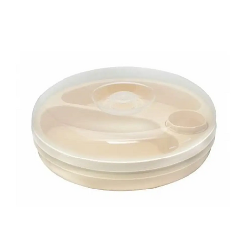 Чинията се поддържа топла с капак