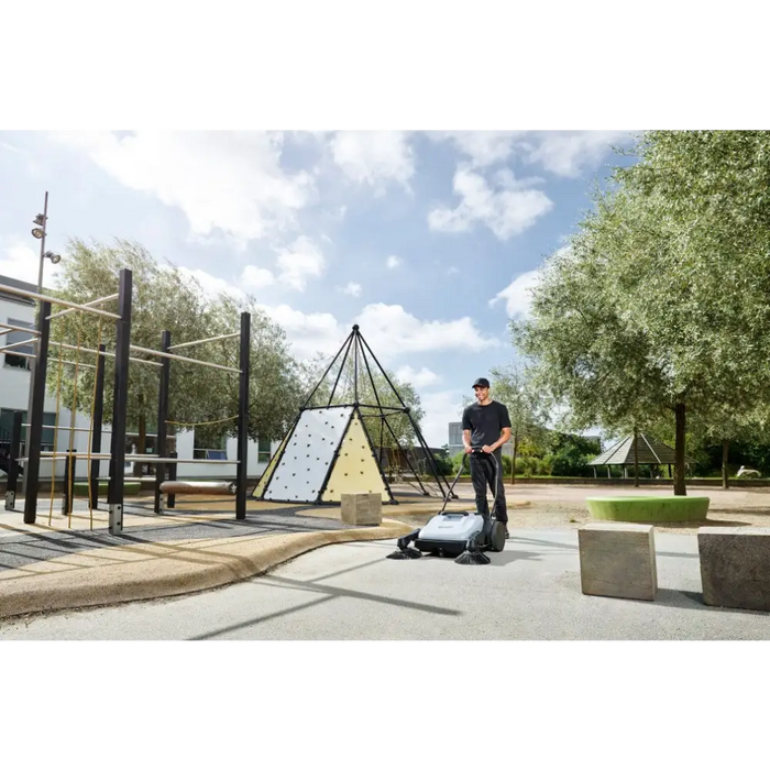 Чистачка Nilfisk SW250 920