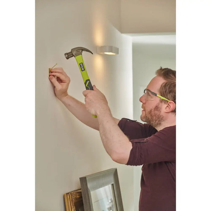 ЧУК С ДРЪЖКА ОТ ФИБРОСТЪКЛО 450 ГРАМА RYOBI