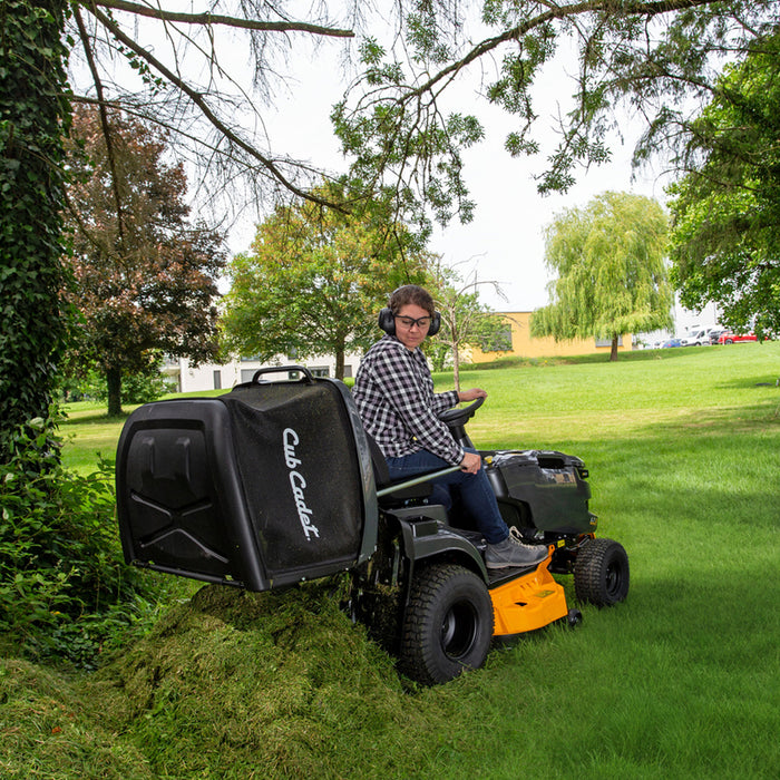 ТРАКТОР ЗА КОСЕНЕ CUB CADET LT2 R92 547.0 см3, 3500 m²