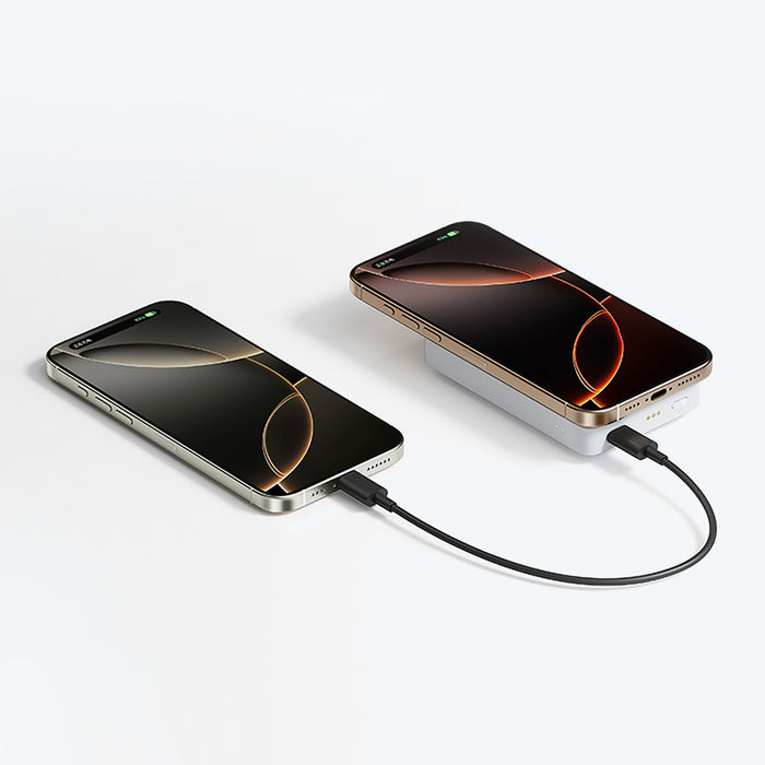 Cuktech WPB100N 20W 10000mAh Магнитна външна батерия със стойка - бяла