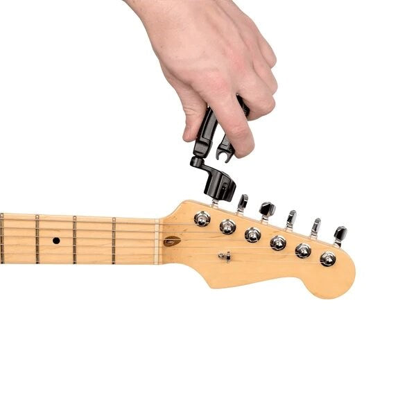 D'Addario DP0002 - навивач на струни, резачка и издърпвач на щифтове за бридж