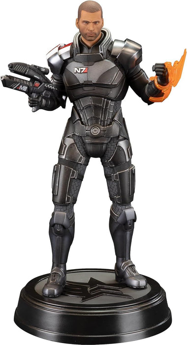 Статуетка Dark Horse Games: Mass Effect - Commander John Shepard, 23 cm