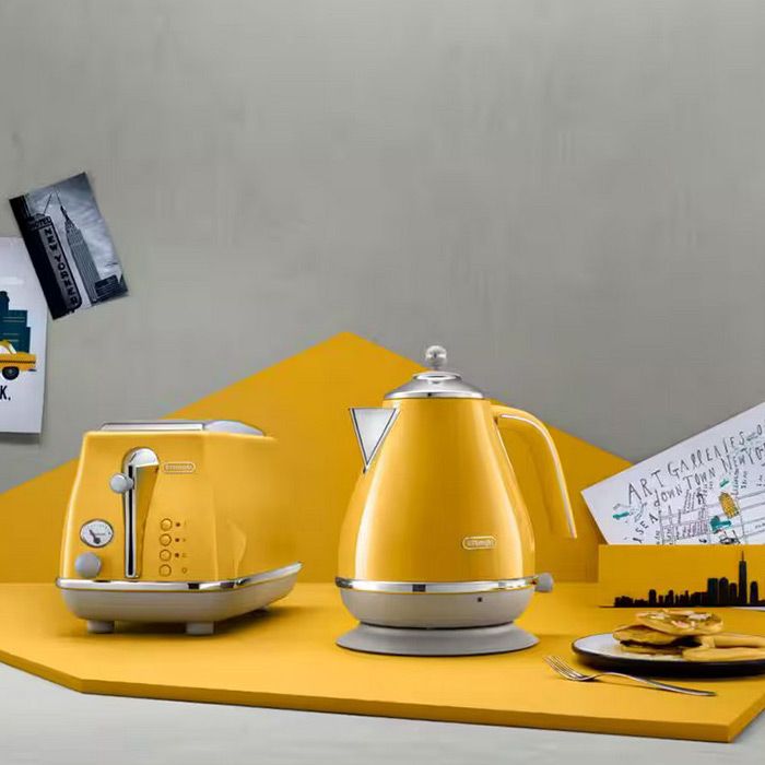 Тостер DeLonghi Icona Capitals CTOC2103.Y