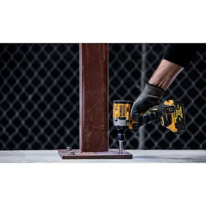 DeWALT DCF922P2T-QW гаечен ключ 2500 RPM 610 N⋅m