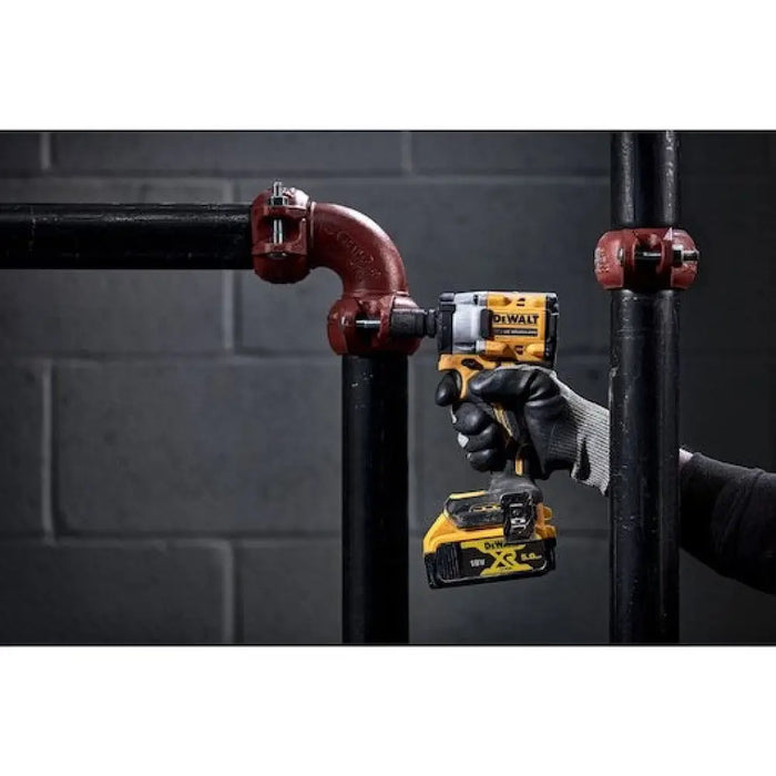 DeWALT DCF922P2T-QW гаечен ключ 2500 RPM 610 N⋅m