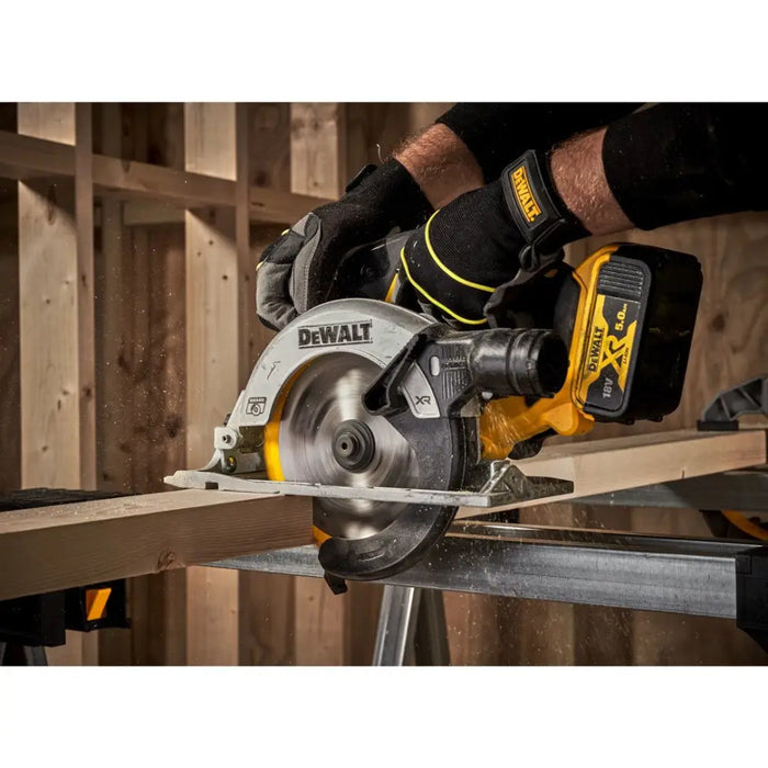 DEWALT. PILARKA TARCZ. 18V 165mm DCS565N