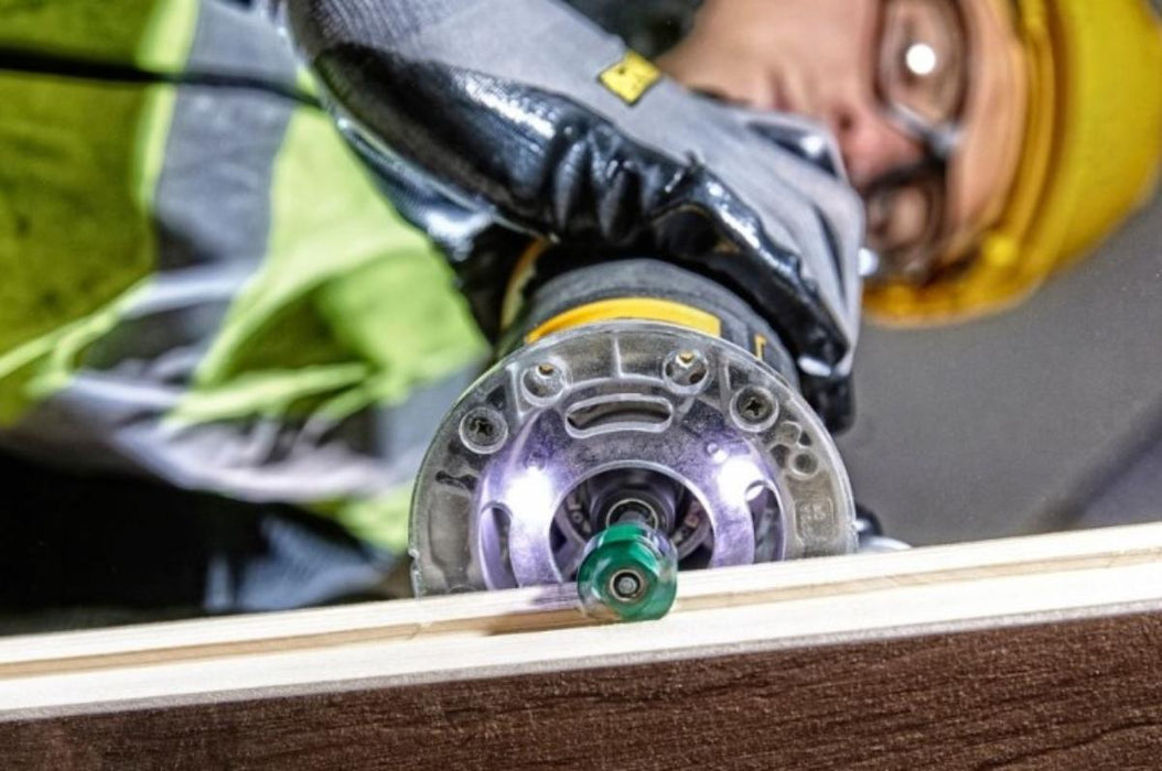 АКУМУЛАТОРНА ОБЕРФРЕЗА 18V DeWALT