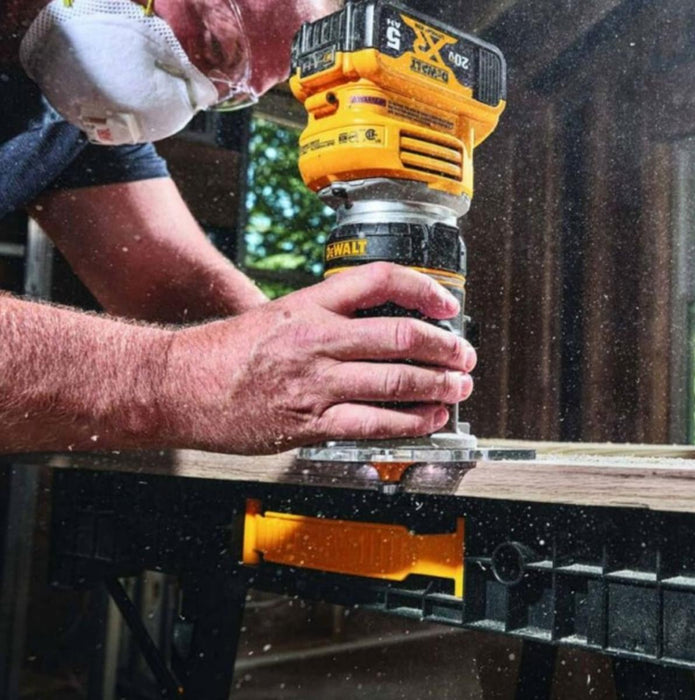 АКУМУЛАТОРНА ОБЕРФРЕЗА 18V DeWALT