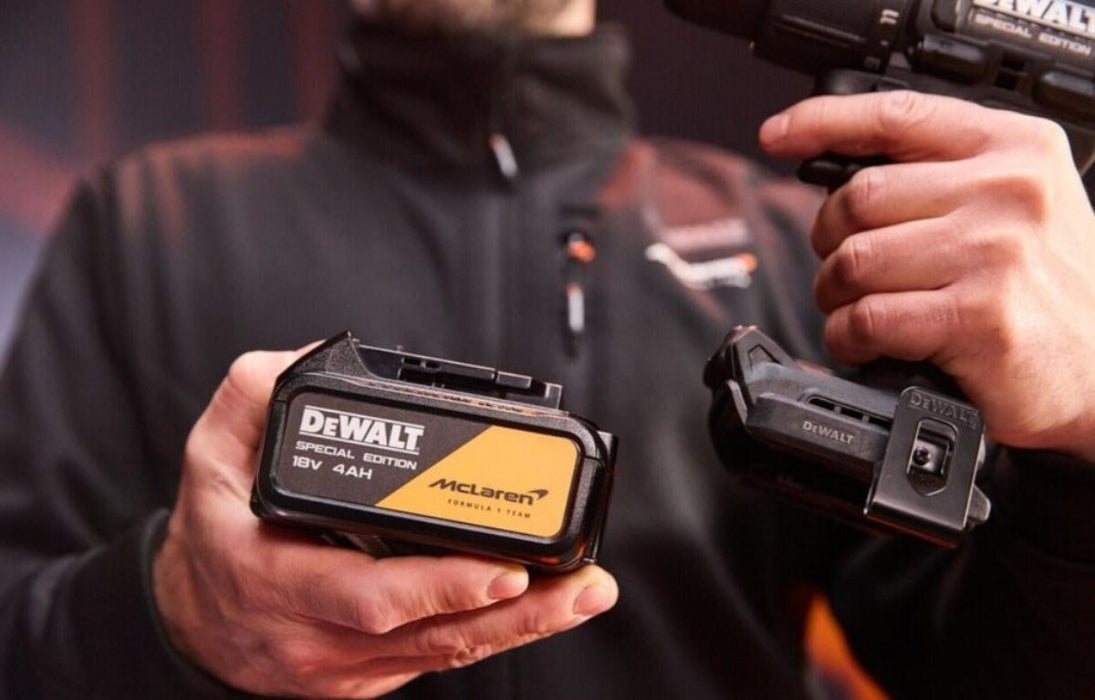 АКУМ. ВИНТОВЕРТ DCD86MM1T DEWALT