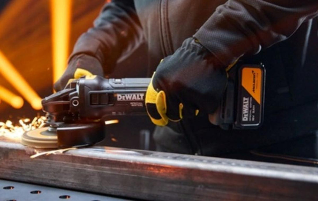 АКУМУЛАТОРЕН ЪГЛОШЛАЙФ DCG45MP2T DEWALT