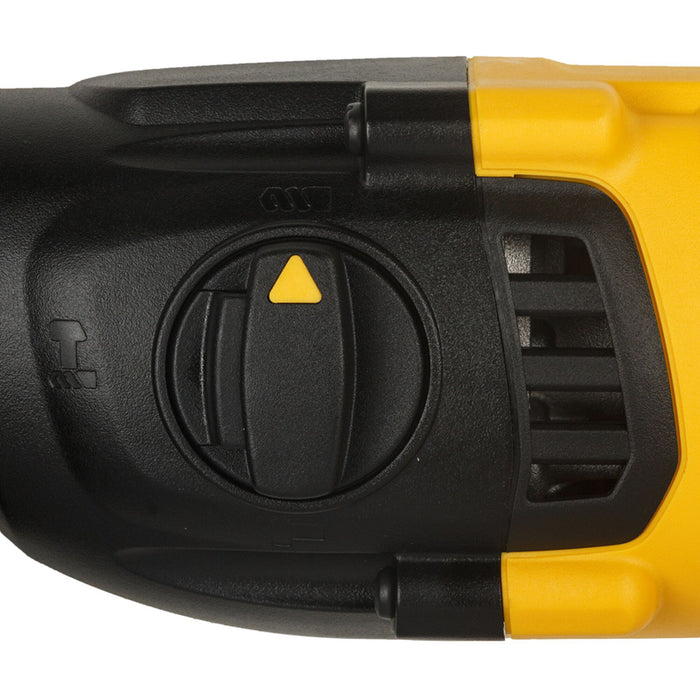 АКУМУЛАТОРЕН БЕЗЧЕТКОВ ПЕРФОРАТОР DEWALT DCH133M1-QW 18 V, 2.60 J, SDS PLUS, БРОЙ БАТЕРИИ 1, 4.00 Ah, КУФАР