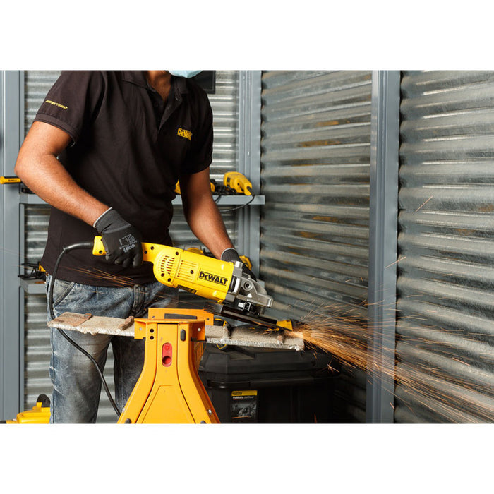 ЪГЛОШЛАЙФ DEWALT DWE492-QS 230 мм, 2200 W