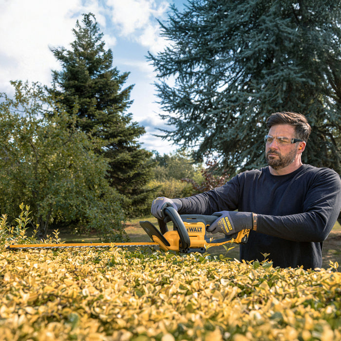 АКУМУЛАТОРЕН ХРАСТОРЕЗ DEWALT DCMHT562N-XJ 18 V, 55 см, СТЪПКА НА НОЖА 19 мм