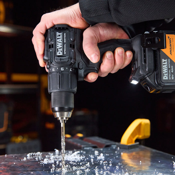 АКУМУЛАТОРНА УДАРНА БОРМАШИНА DEWALT DCD86MM2T-QW 18 V, 90.00 nm, 4.00 Ah, КУФАР