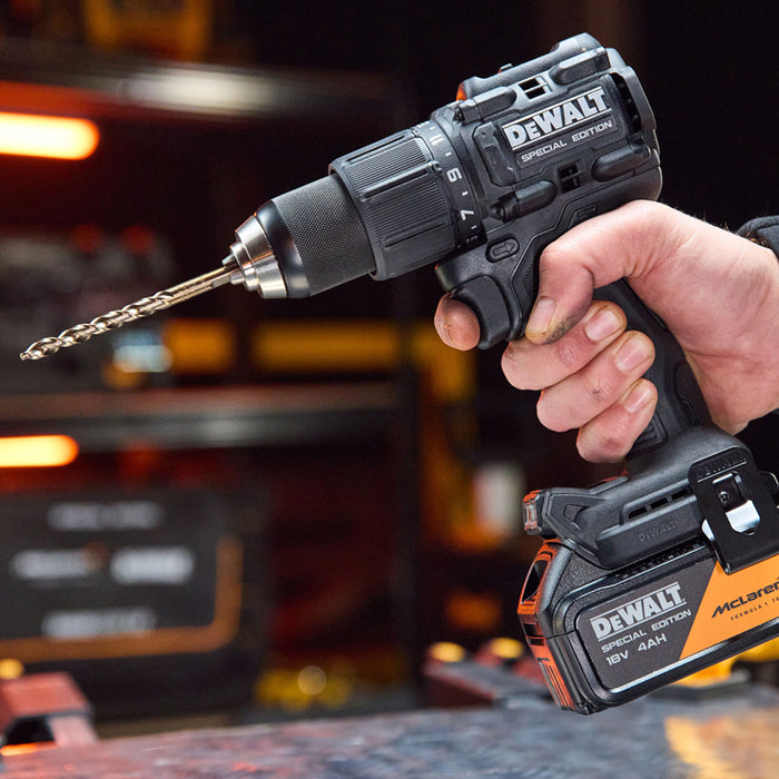 АКУМУЛАТОРНА УДАРНА БОРМАШИНА DEWALT DCD86MM2T-QW 18 V, 90.00 nm, 4.00 Ah, КУФАР
