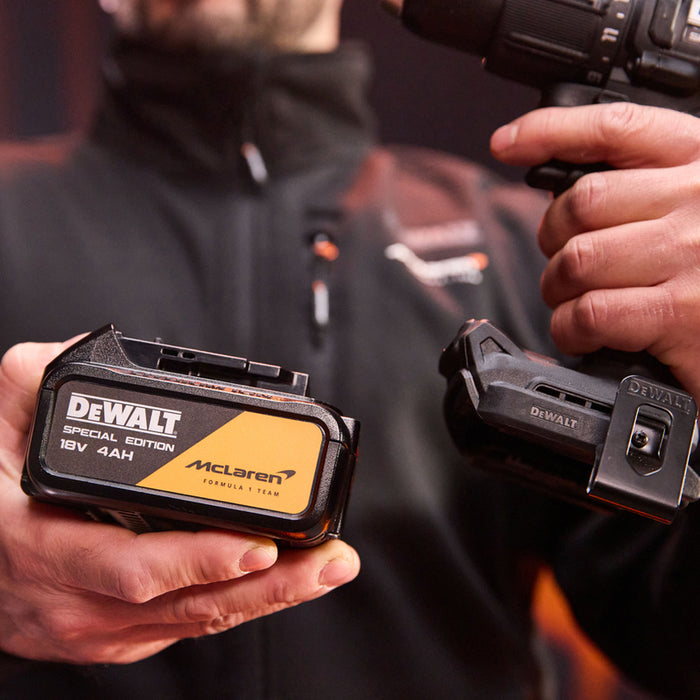АКУМУЛАТОРНА УДАРНА БОРМАШИНА DEWALT DCD86MM2T-QW 18 V, 90.00 nm, 4.00 Ah, КУФАР