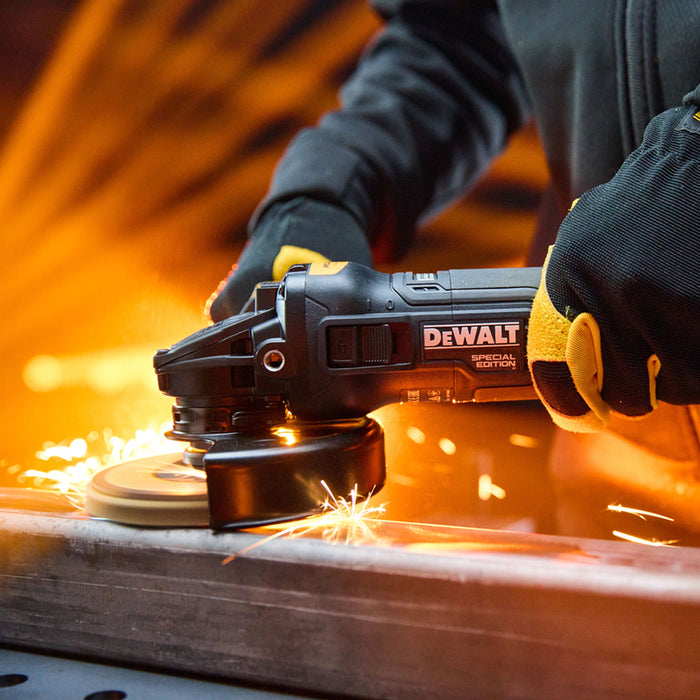 АКУМУЛАТОРЕН БЕЗЧЕТКОВ КОМПЛЕКТ DEWALT DCK2223MP2T-QW 18 V, БРОЙ БАТЕРИИ 2, 5.00 Ah, КУФАР