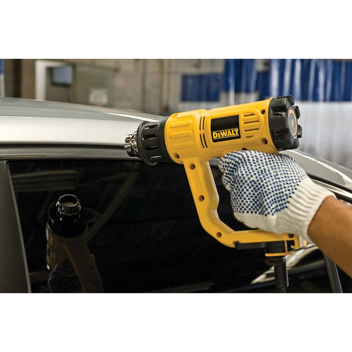 ПИСТОЛЕТ ЗА ГОРЕЩ ВЪЗДУХ DEWALT D26411