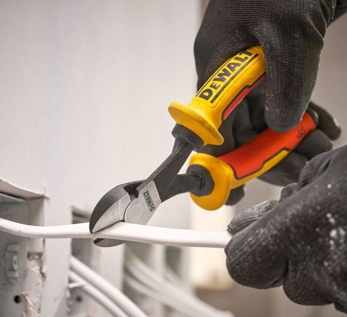 Изолирани клещи резачки DeWALT - VDE, DWHT82801-0, 160 mm
