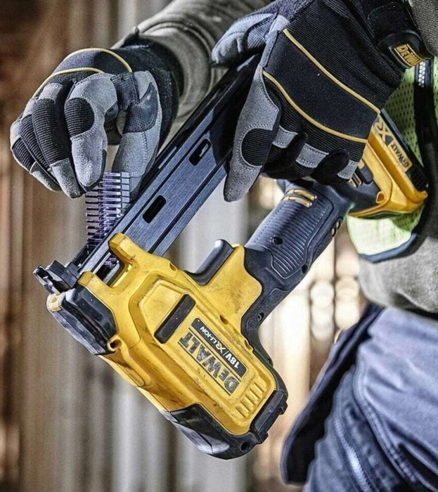 Акумулаторен такер DeWALT - DCN701N-XJ, без батерия и зарядно