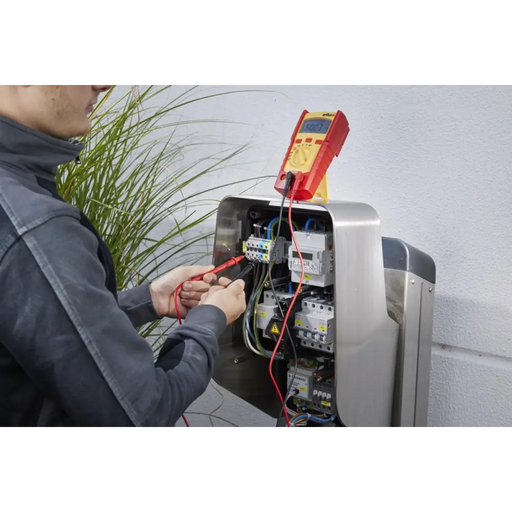 ДИГИТАЛЕН МУЛТИЦЕТ ДО 600V AC CAT IV