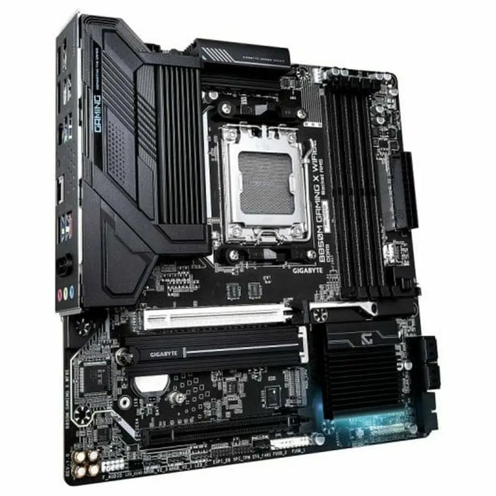 Дънна платка Gigabyte AMD AMD AM5