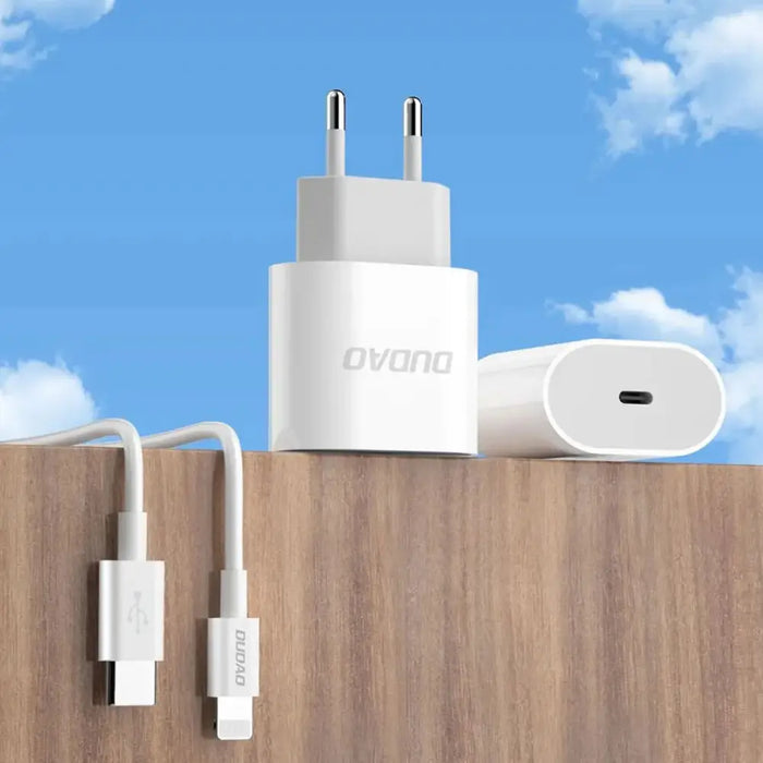 Dudao A14EUC PD 20W USB-C стенно зарядно устройство с кабел