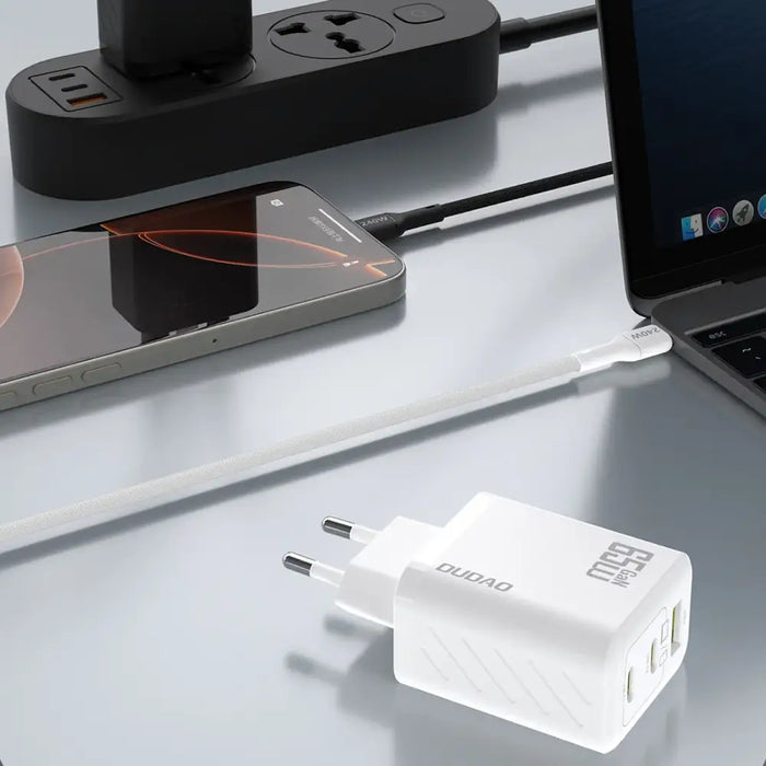 Dudao A29C 65W GaN стенно зарядно Бяло + USB-C кабел