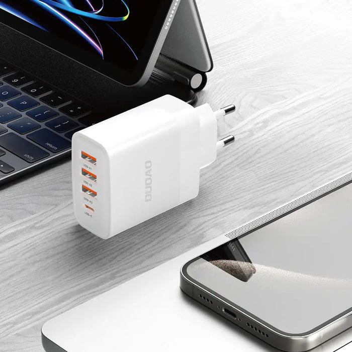 Dudao A5HEU 3xUSB-A 1xUSB-C PD 20W QC3.0 18W+ 2x12W зарядно