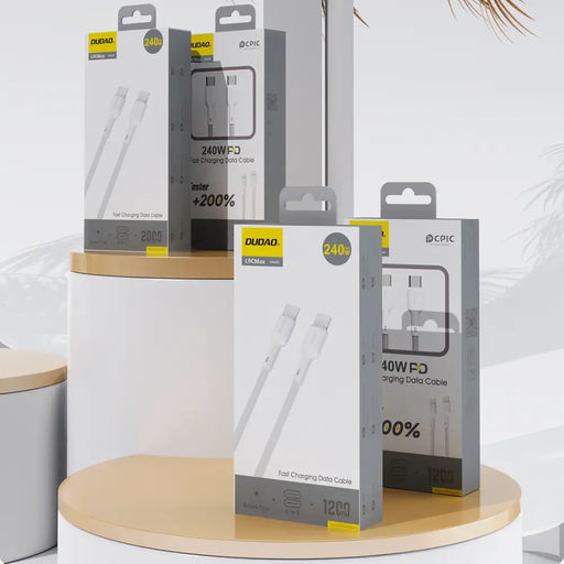 Dudao L9C Max 240W PD USB-C - USB-C кабел 1,2 м - бял