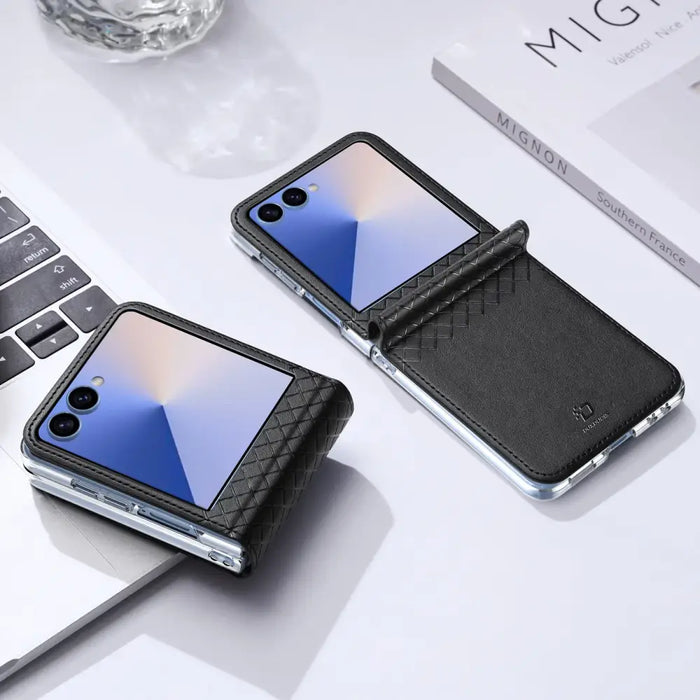 Dux Ducis Bril Case за Samsung Galaxy Z Flip 7 - черен