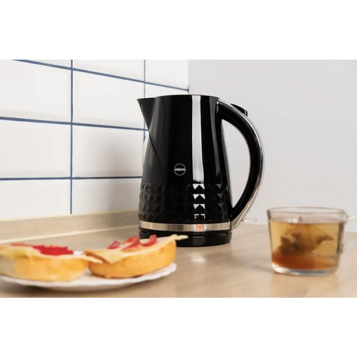 ELDOM C270C OSS Електрическа кана 1.7 L 2150 W Черна