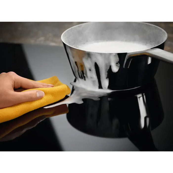 Electrolux EIS62443 Черен Зонален индукционен котлон 60 см