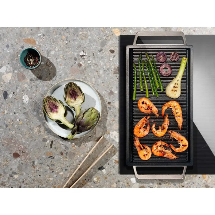 Electrolux EIV734 Черен Зонален индукционен котлон 68 см