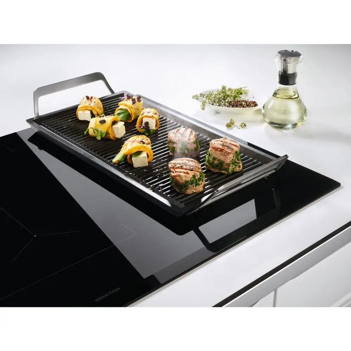 Electrolux EIV734 Черен Зонален индукционен котлон 68 см