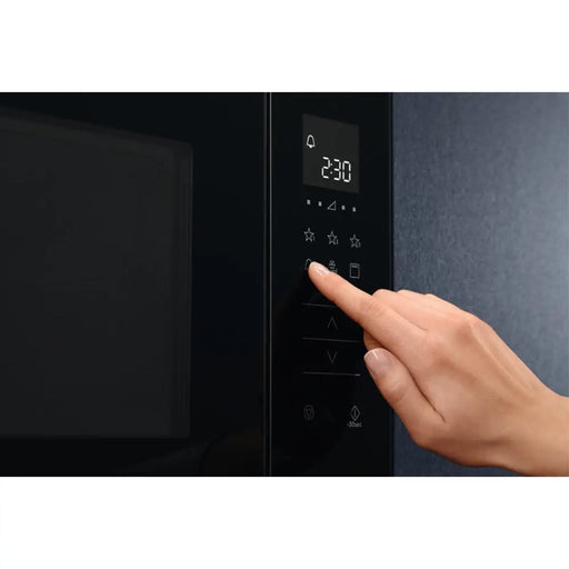 Electrolux LMS2203EMX Микровълнова печка Solo за плот 20 L