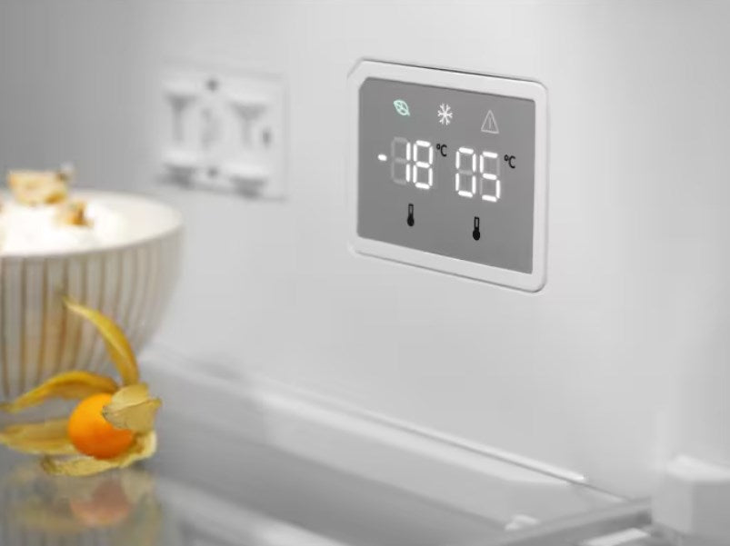 Хладилник-фризер ELECTROLUX LNT7ME36K2