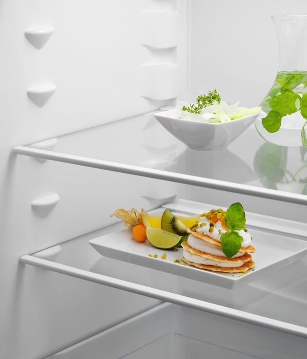 Вграден хладилник Electrolux ERD6DE18S1 310 л