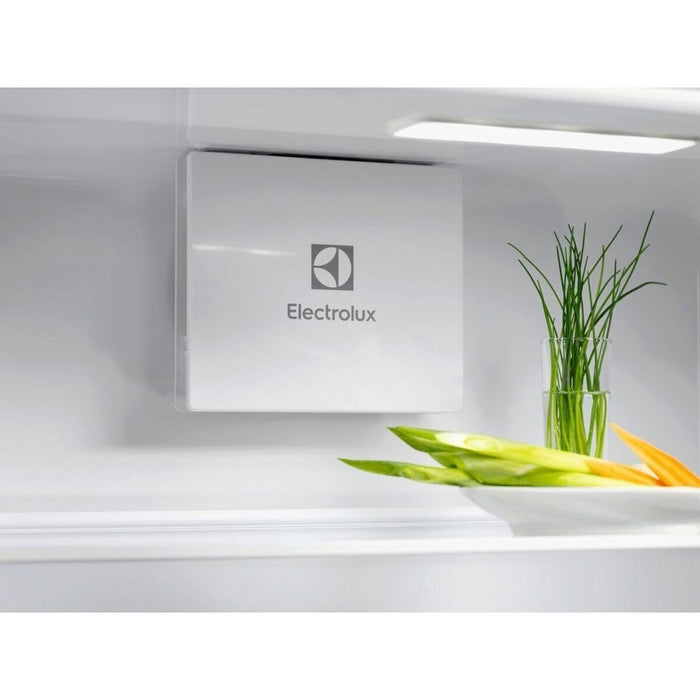 Вграден хладилник Electrolux ERD6DE18S1 310 л