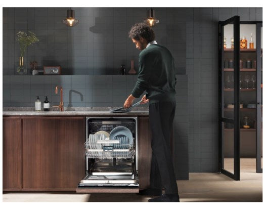 Electrolux EEC67310L Напълно вградена фурна за 14 места