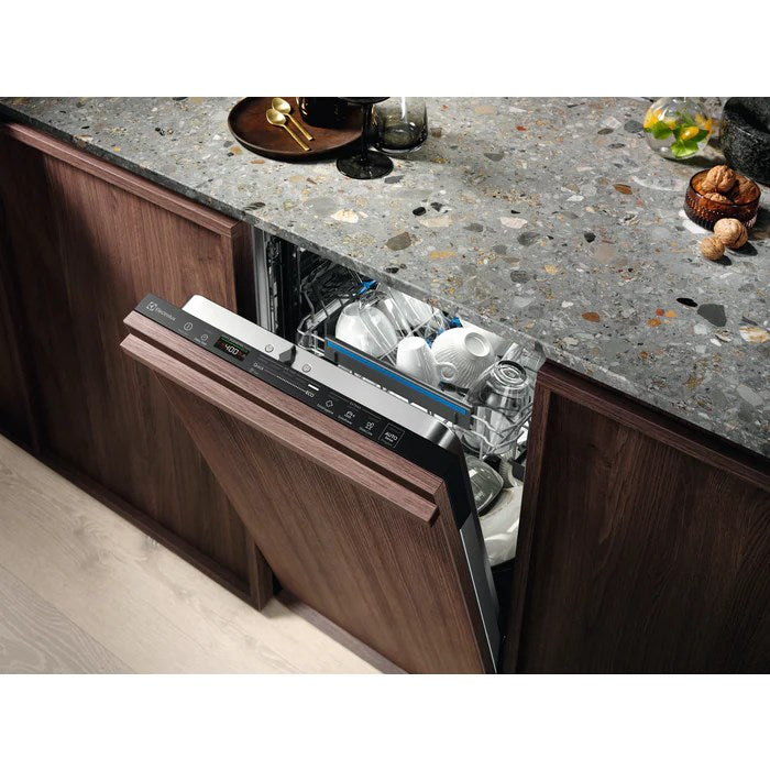 Electrolux EEG62300L Напълно вградена фурна за 9 места