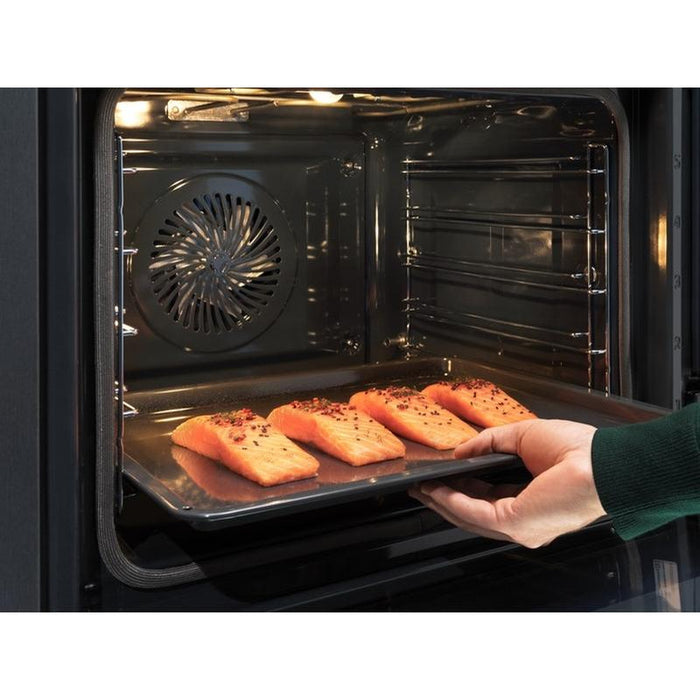 Фурна за вграждане Electrolux KOBBS39WX (ST)*** , Сензорно , 70 , А++ , Почистване с пара
