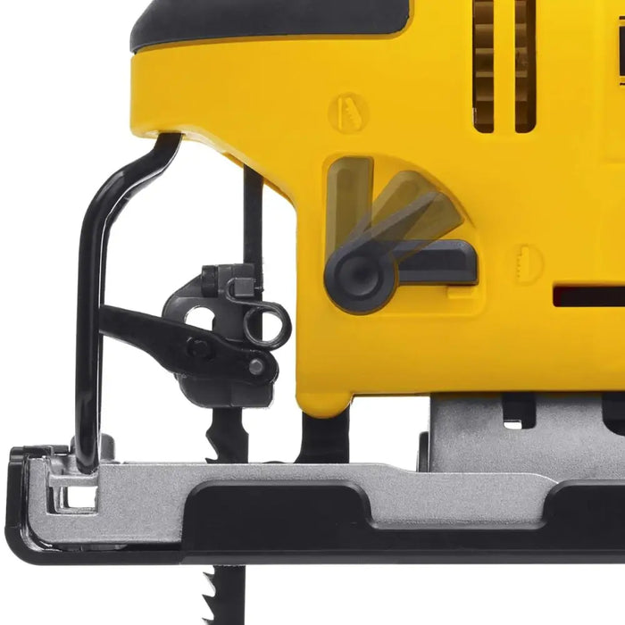 ЕЛЕКТРИЧЕСКИ ПРОБОДЕН ТРИОН 650W DEWALT