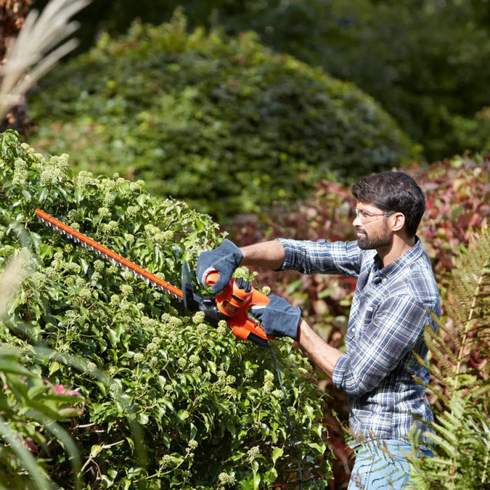 ЕЛЕКТРИЧЕСКИ ХРАСТОРЕЗ BLACK&DECKER BEHT201-QS 420W