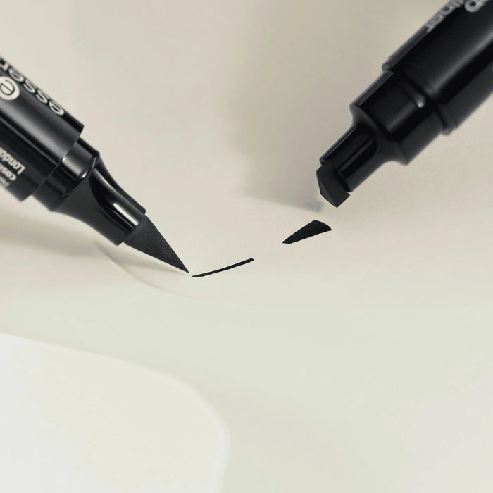 Очна линия писалка Quick Wing 01 Black, 3,5 ml