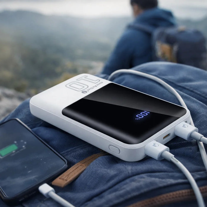 Външна батерия 10 000mAh, 2x USB, 1x USB-C 22,5W, QC4+, LCD екран, бяла