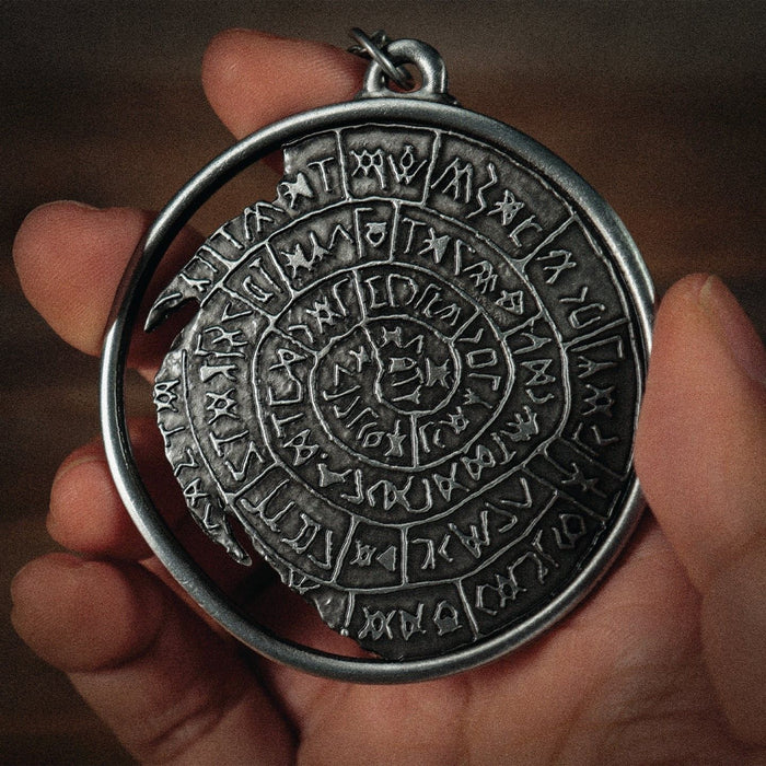 Реплика FaNaTtik Games: The Witcher - Geralt's Medallion