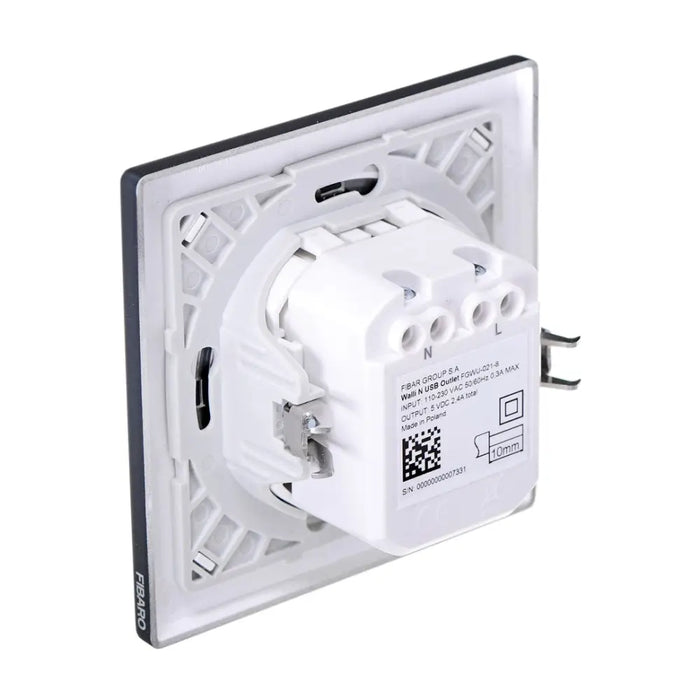 Fibaro FGWU-021-8 контакт 2x USB черен
