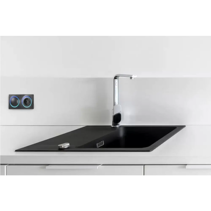 Fibaro Walli интелигентен електрически контакт FGWOE-011-8